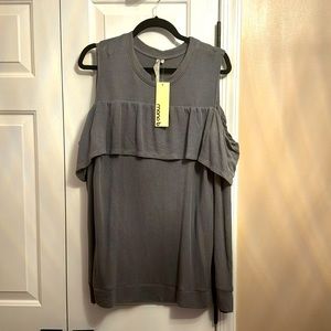 Ladies cold shoulder long sleeve top